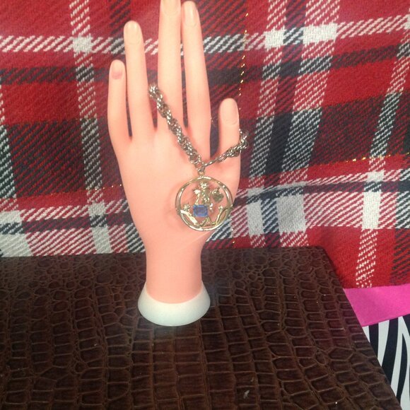 Vintage CORO Gold Tone Cherub September Birthstone Pendant Bracelet - Picture 7 of 7